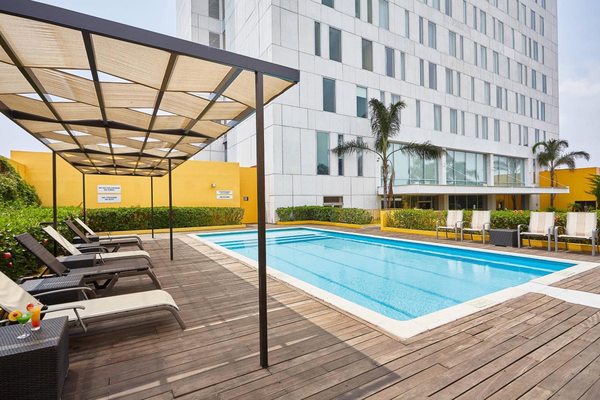Courtyard By Marriott Leon At The Poliforum León Exterior foto