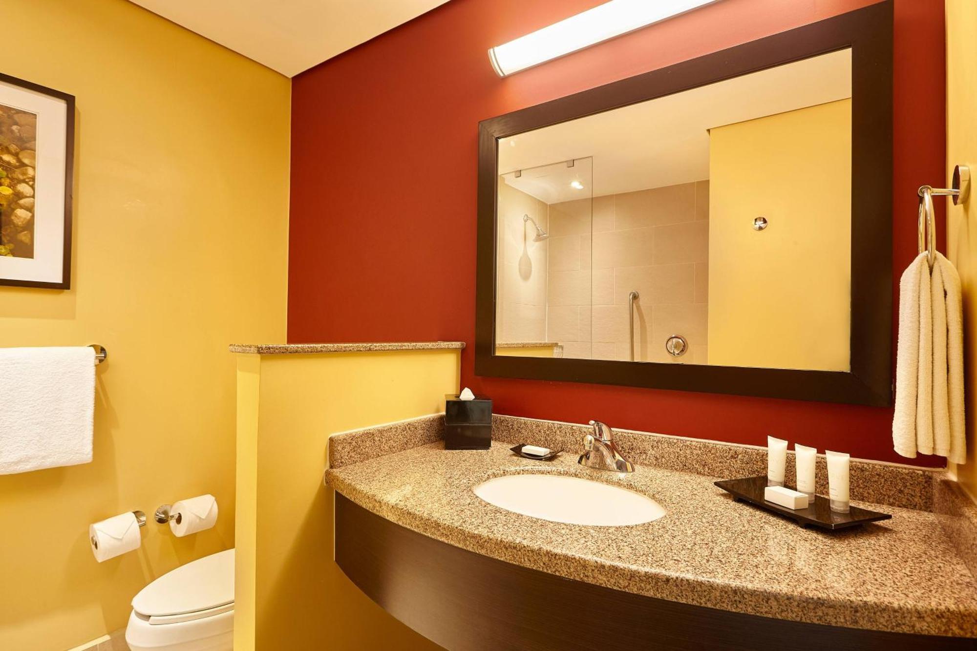 Courtyard By Marriott Leon At The Poliforum León Exterior foto